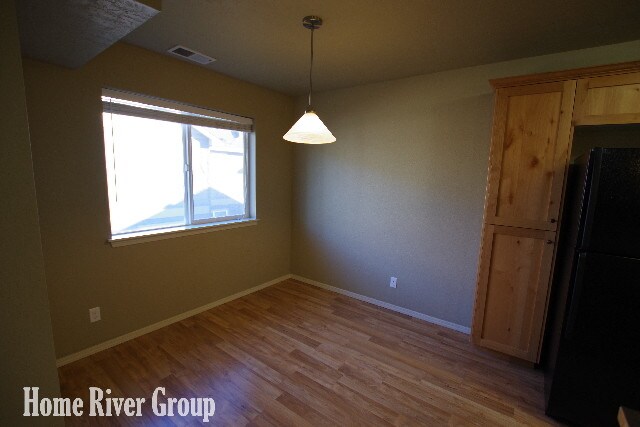 Building Photo - 16546 N Integra St