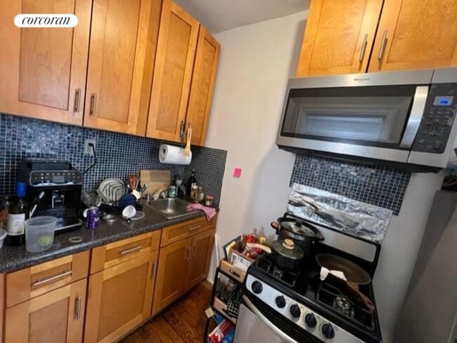 Building Photo - 129 W 89th St