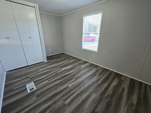 Building Photo - 1325 Wenlon Dr