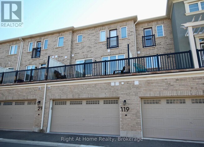 Building Photo - 119 Stork St