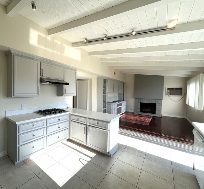 Foto del edificio - Wonderful Home! 3-Bedrooms, 2-Bath Plus Of...