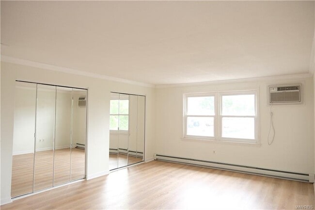 Foto del edificio - 6321 W Quaker St