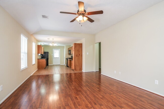 Building Photo - 7239 Winter Song Dr