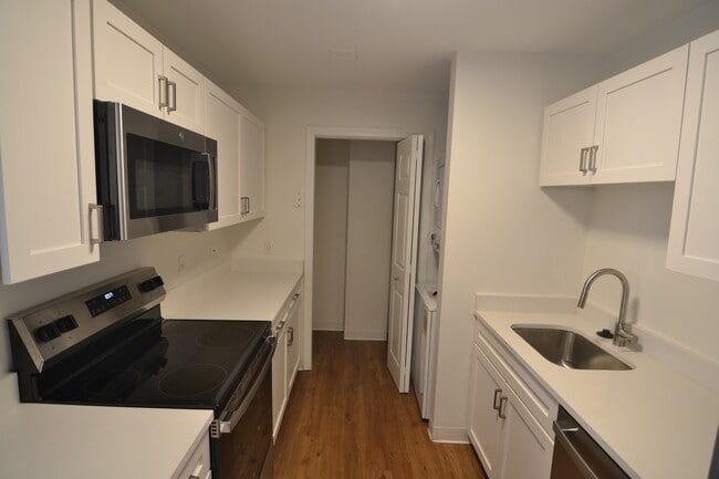 Interior Photo - Landmark Square Apartments