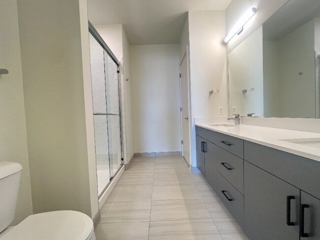 Foto del edificio - 1425 Ellinwood St
