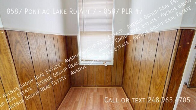 Foto del edificio - 8587 Pontiac Lake Rd - #7