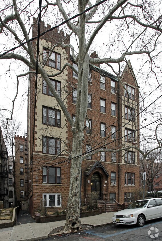 Foto del edificio - 100 Glenwood Ave