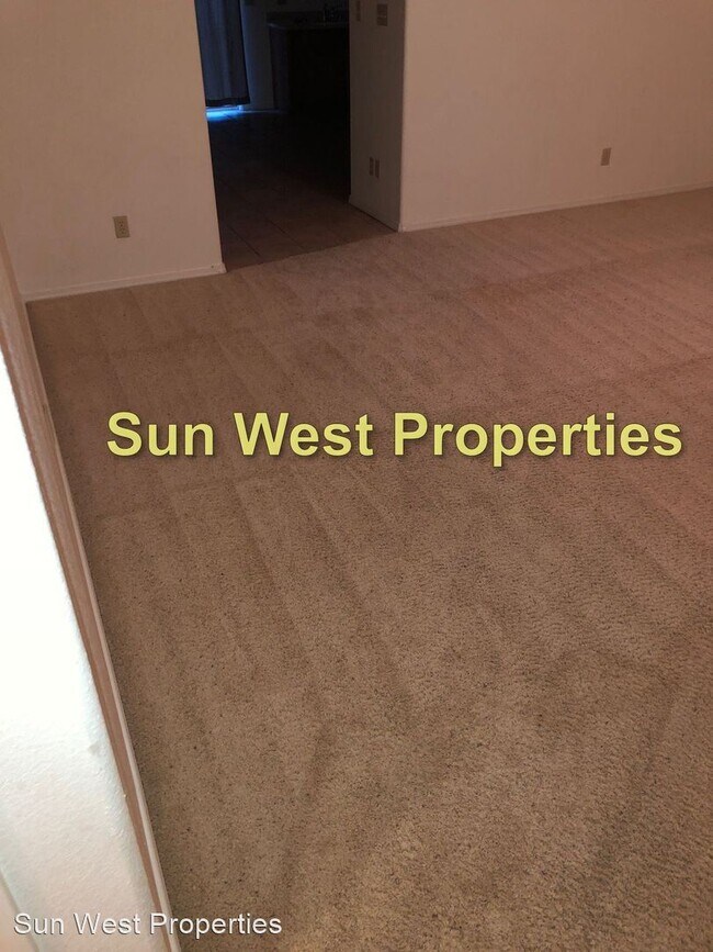 Foto del edificio - 2 br, 1 bath House - 549 E. Zia St.