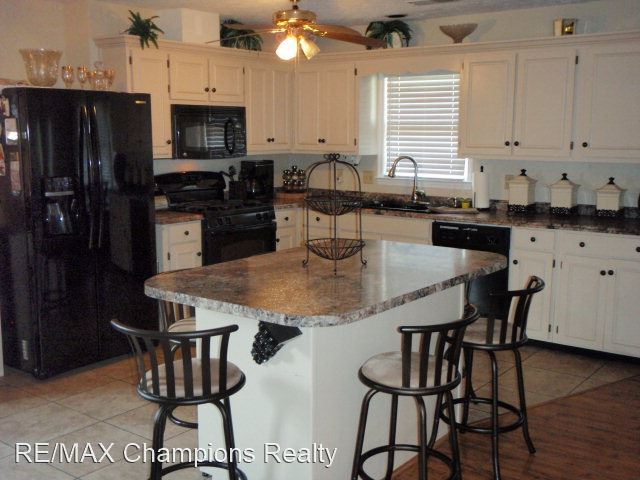 Foto del edificio - 3 br, 2 bath House - 946 Elysium Drive