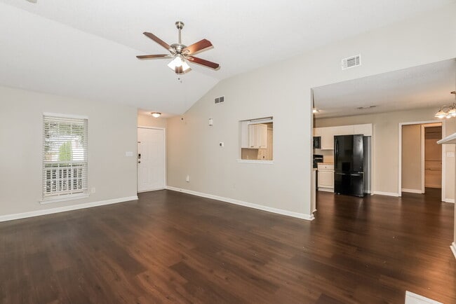 Building Photo - 172 Regency Park Dr