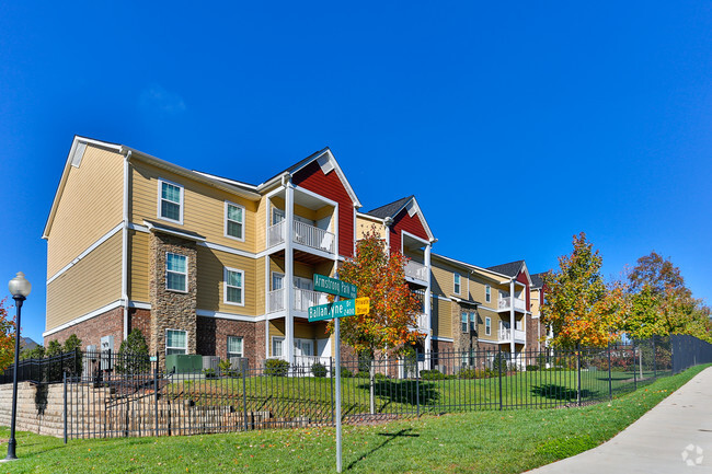 Building Photo - Avalon Park