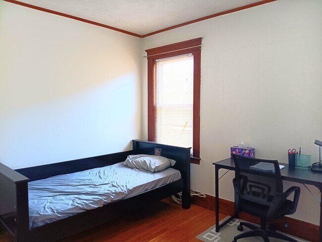 Foto del edificio - 44 Glencoe St