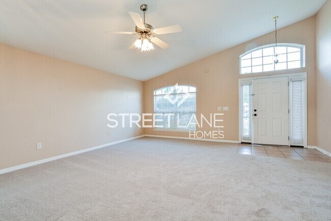 Building Photo - Charming 3 Bedroom in Lake Mary!