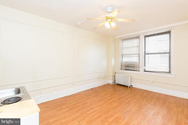 Building Photo - 1324 Locust St
