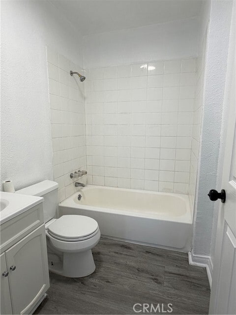 Foto del edificio - 304 W Cedar St