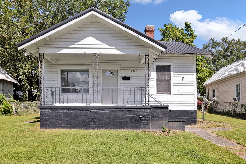 2221 Gurnee Ave, Anniston, AL 36201 House Rental in Anniston, AL