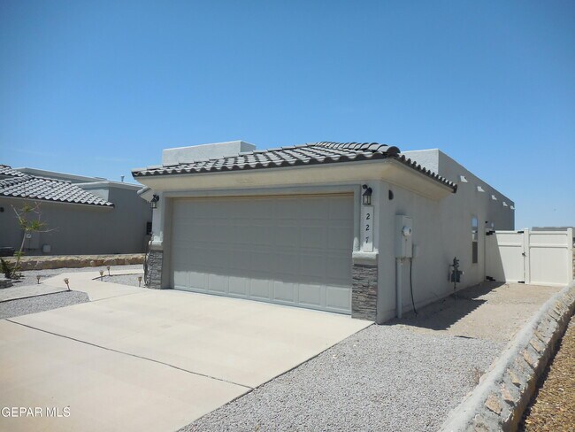 Foto del edificio - 227 Ellesmere Wy
