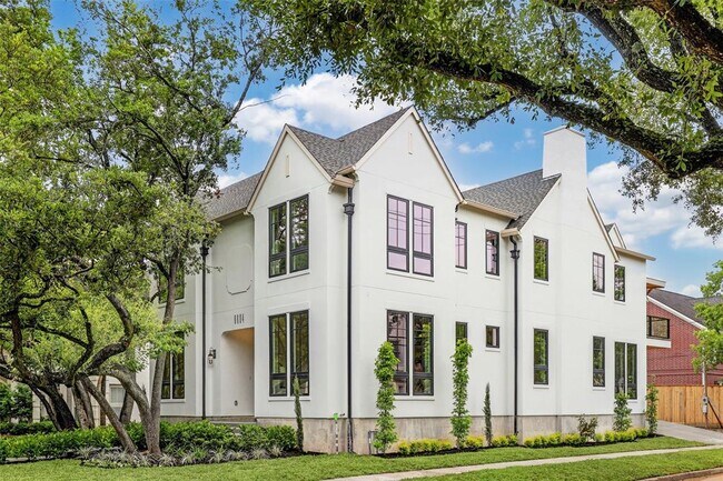 Foto del edificio - 6604 Mercer St