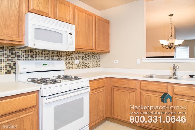 Foto del edificio - 363 Holiday Ln