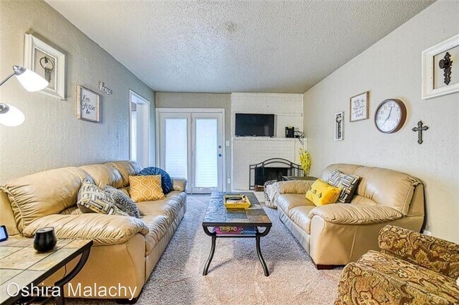 Foto del edificio - 3 br, 2 bath House - 1813-1 E. Linsey St.