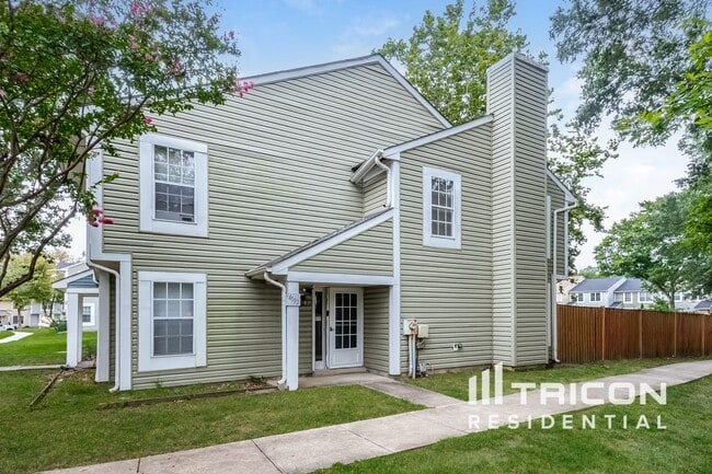 Building Photo - 4192 Bluebird Dr