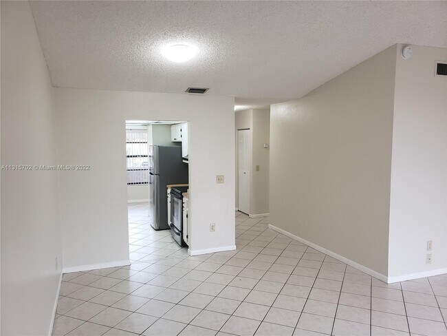 Foto del edificio - 1272 Sandpiper Blvd