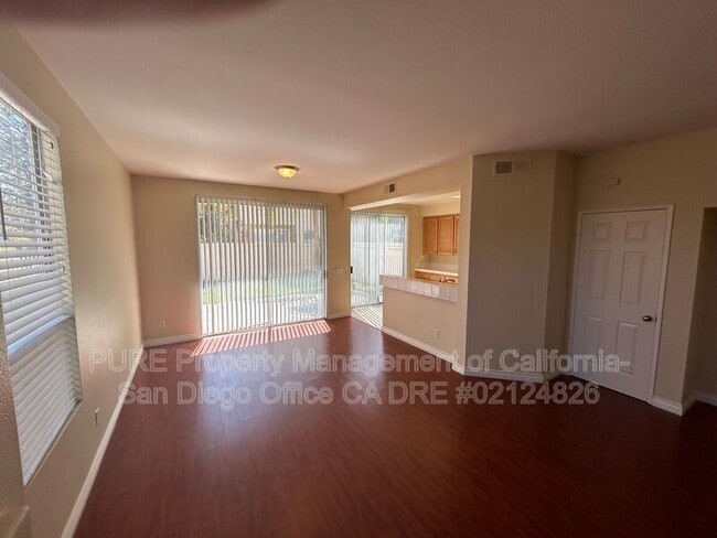 Building Photo - 2180 Lago Ventana