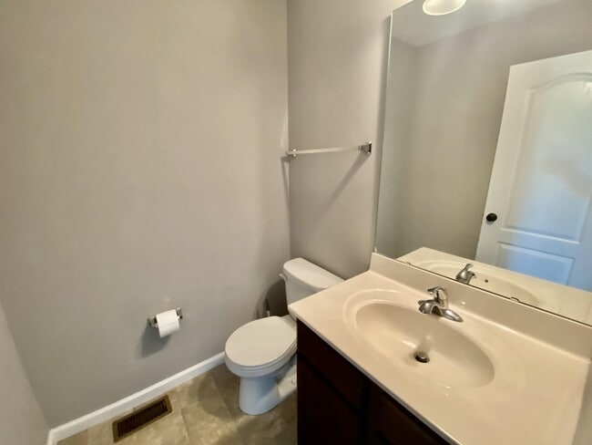 Foto del edificio - 27508 Forest Ridge Dr