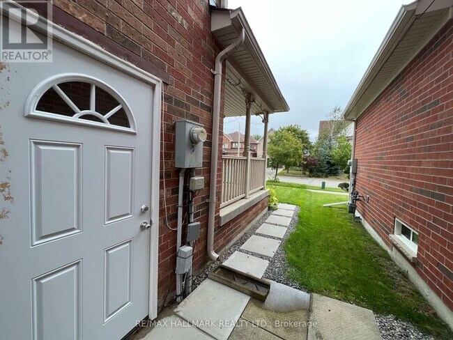 Photo du bâtiment - 86 Verdi Rd