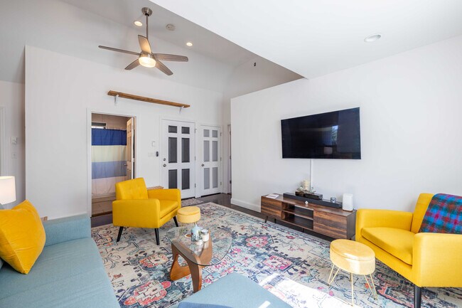 Photo - 74 Wellington Hill St Apartment