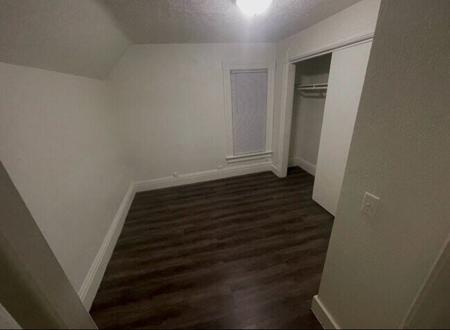 Foto del edificio - 806 8th St