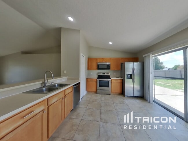 Foto del edificio - 3240 Amber St