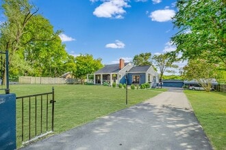 562 Neelys Bend Rd