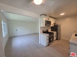 Building Photo - 1411 Innes Pl
