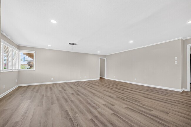 Foto del edificio - 6305 Crab Orchard Rd