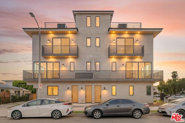 Foto del edificio - 3839 Wade St