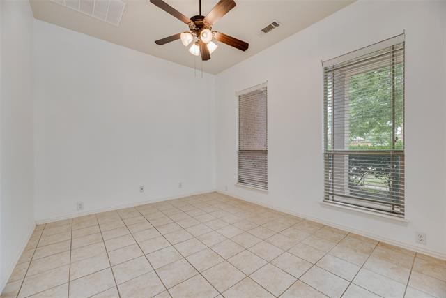 Foto del edificio - 6556 Fairview Dr