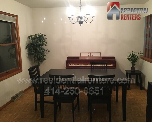 Foto del edificio - 257 S Regis Rd