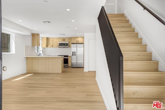 Foto del edificio - 10826 Hesby St