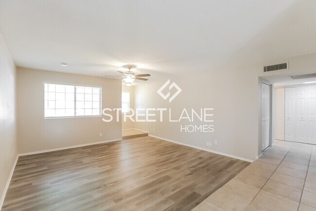 Foto del edificio - REDUCED! - NOW OFFERING HALF OFF THE FIRST...