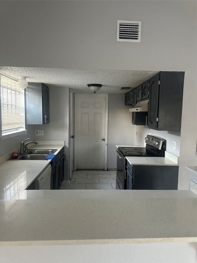 Building Photo - 11630 White Water Trail