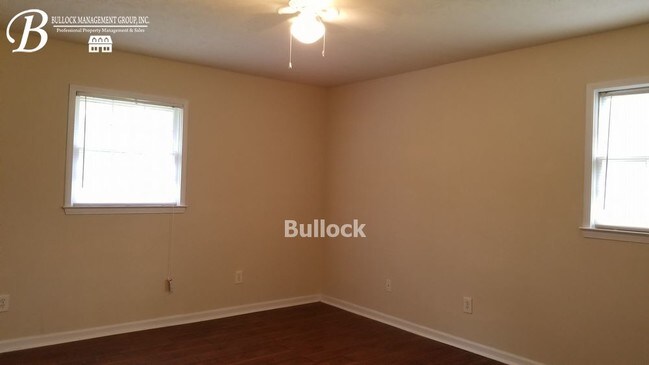 Building Photo - Covington 2/1 Ranch Duplex