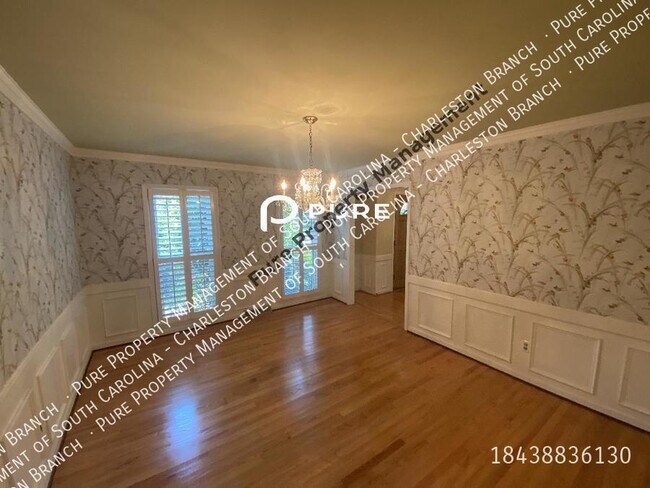 Building Photo - Charming 4 Bedrooms home in Creekside Park!