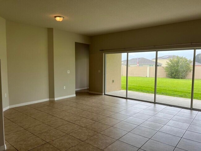 Foto del edificio - 1225 Sangria Cir