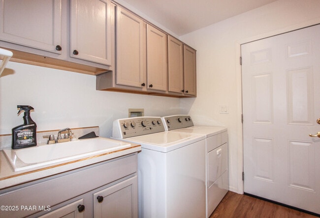Building Photo - 7454 Granite View