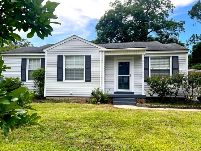 Foto del edificio - 36 Maplewood Ln