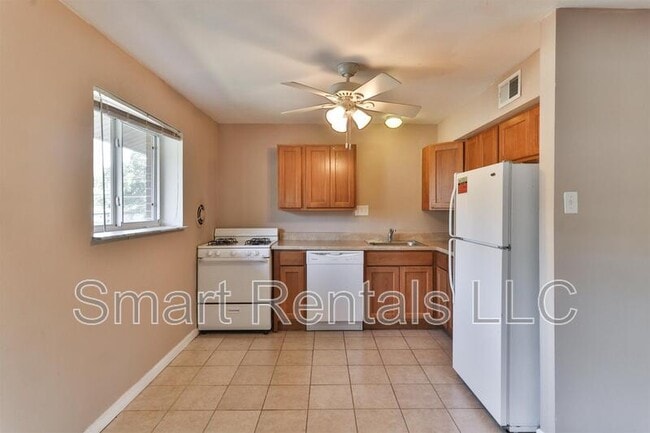 Foto del edificio - 471 S Holmes Ave