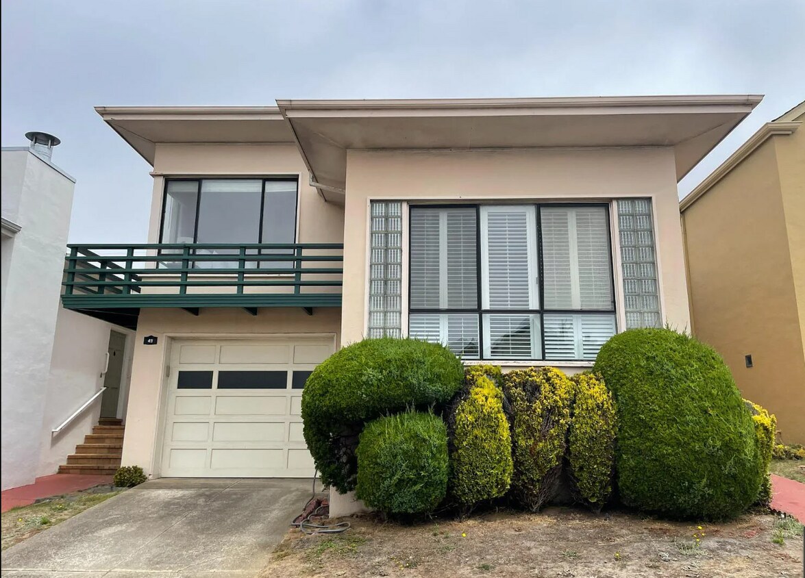 49 Parkwood Dr, Daly City, CA 94015 House Rental in Daly City, CA