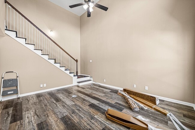 Building Photo - Beautiful 3 Bedroom 2 Full Bath Home For Rent!