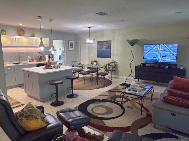 Foto del edificio - 4921 Hyacinth Way S